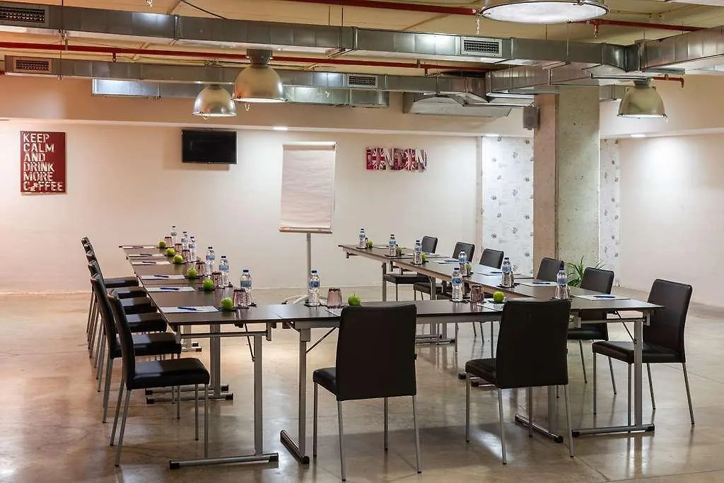 Apartahotel Apartamentos Tryp Madrid Airport Suites España