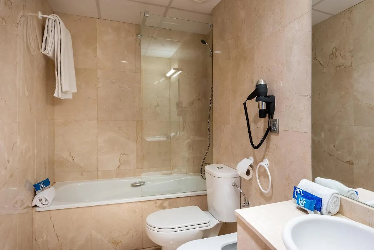 Apartamentos Tryp Madrid Airport Suites Apartahotel